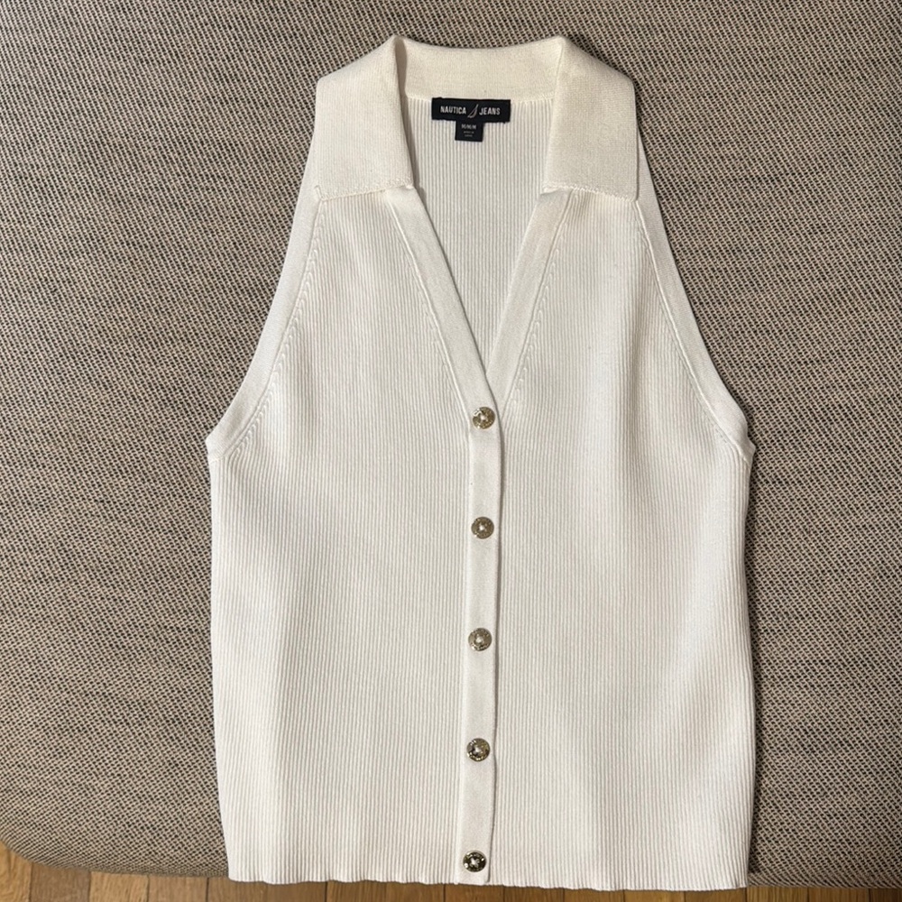 White Sleeveless Vest